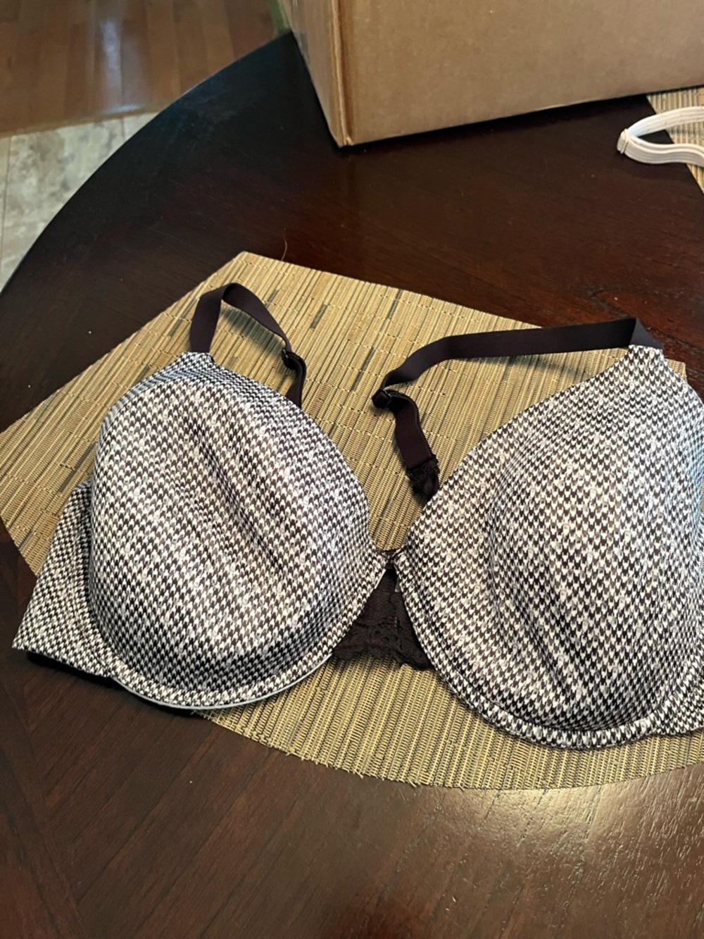 Maidenform Padded Black & White Houndstooth T-Shirt Bra 36d